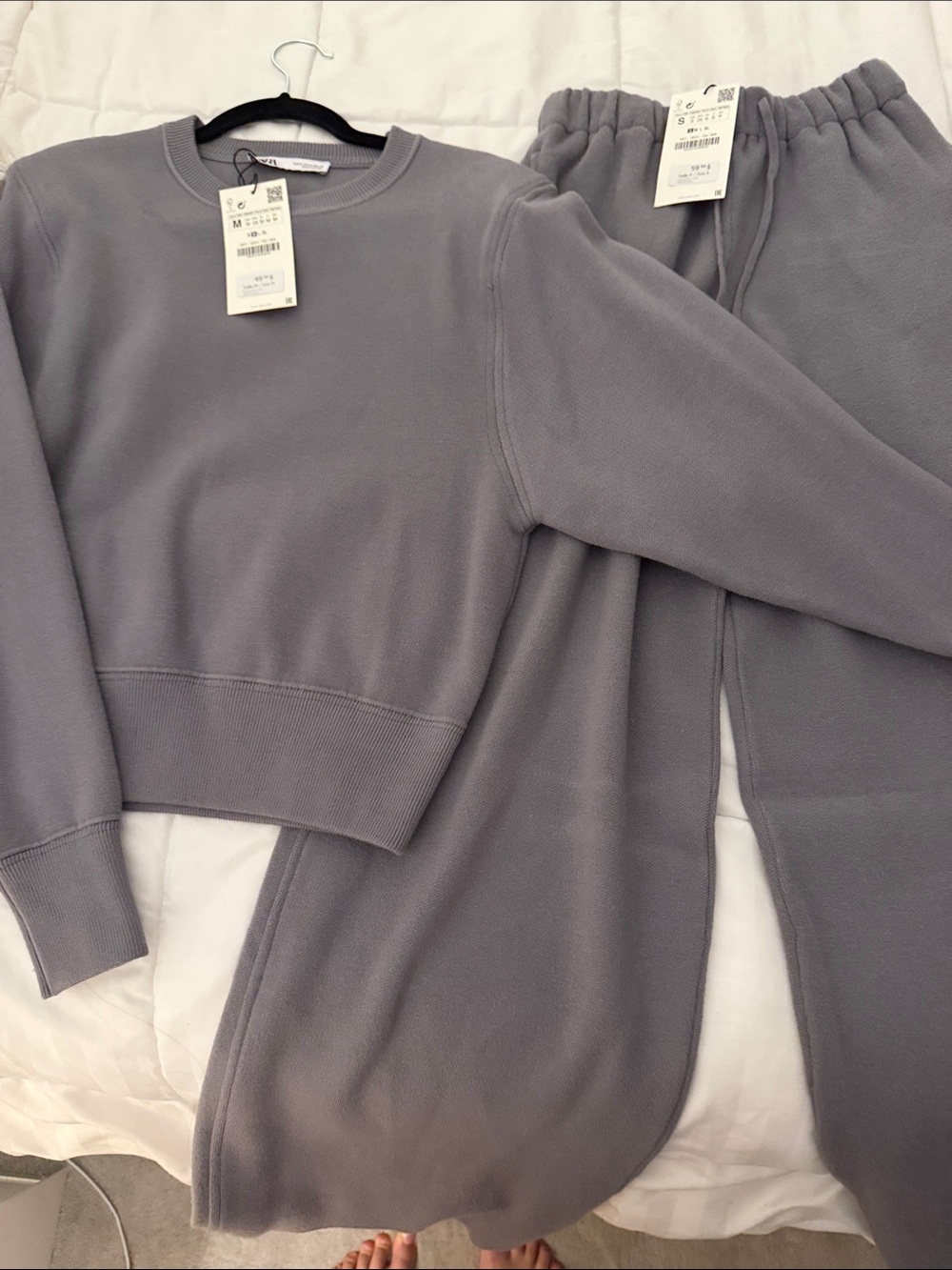 Zara Men's Crewneck Sweater β Light Gray